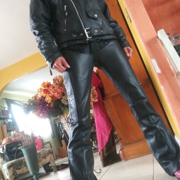 Woman learher jacket - Picture 2 of 4